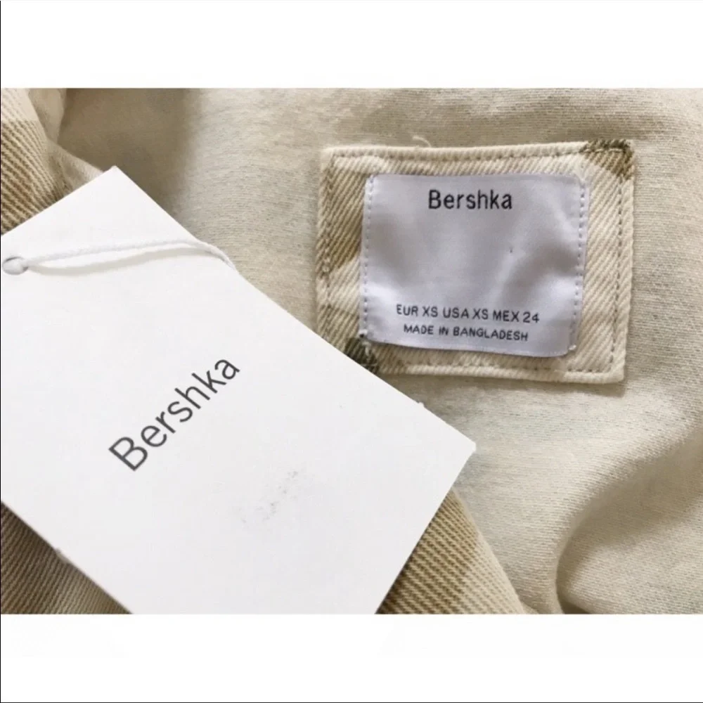 NWT Bershka Oversize Camouflage Jean Jacket XS Cream Green